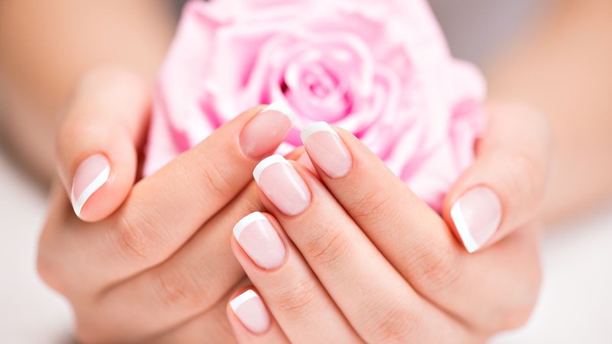 Zadbane dłonie są naszą wizytówką, dlatego warto o nie szczególne dbać