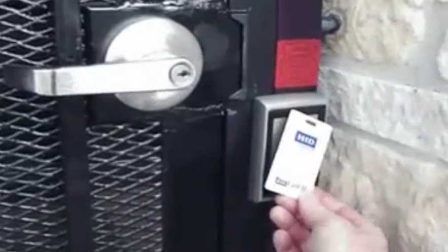 Zamek na kartę otworzysz aplikacją Androida [wideo] 1