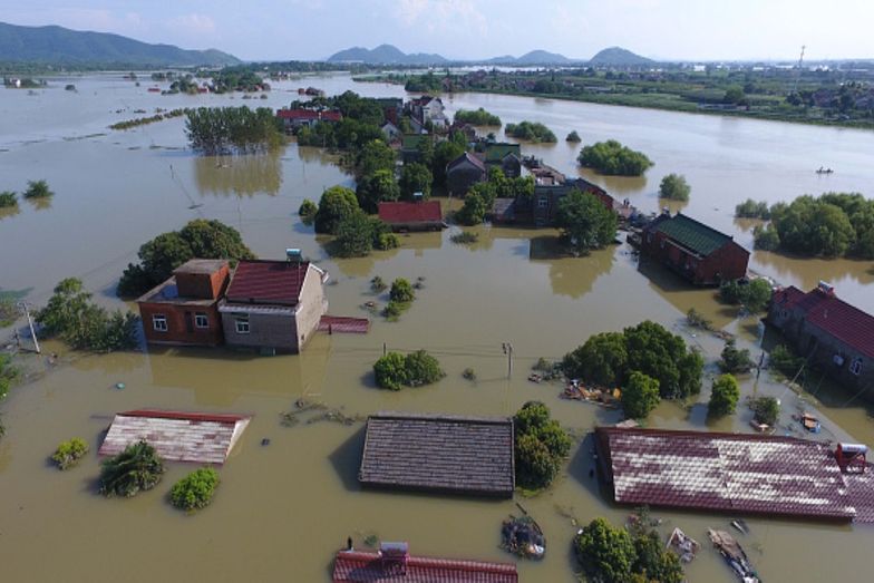 Powódź w Chinach. 14 osób zginęło po zniszczeniu tamy na rzece Jangcy