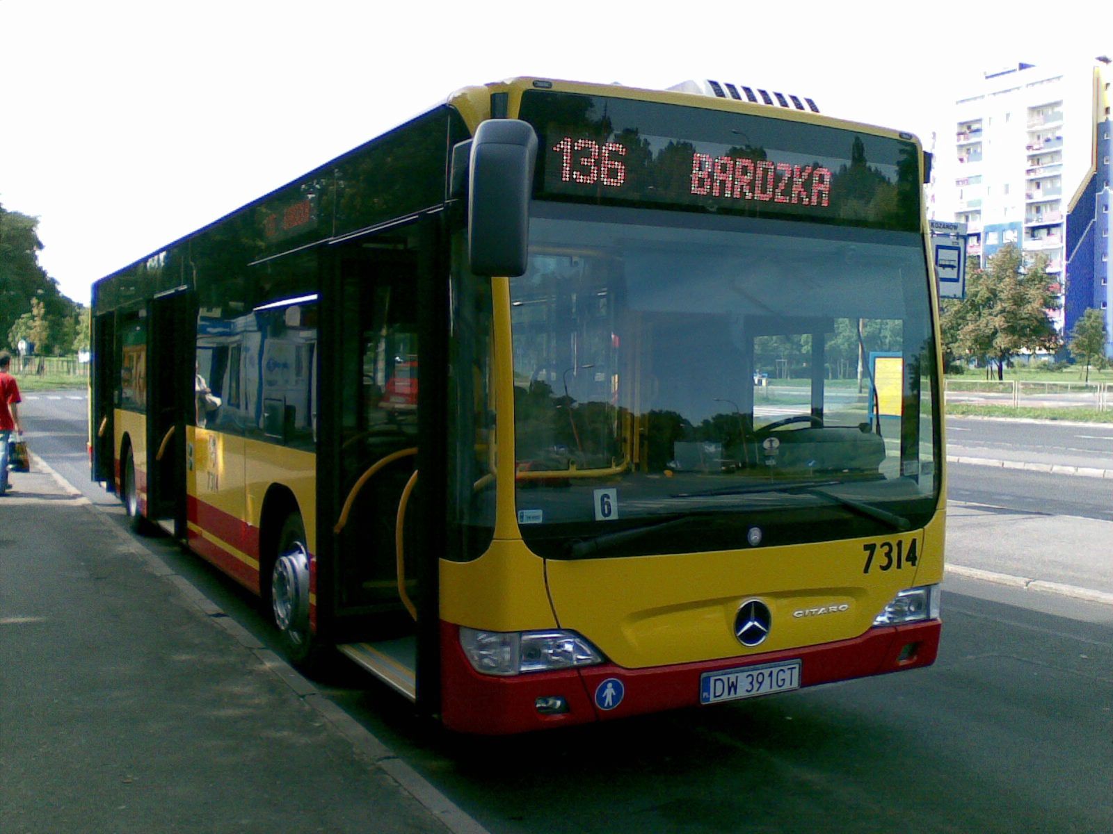 Kryzys komunikacyjny we Wrocławiu. Pasażerowie autobusów mają problem