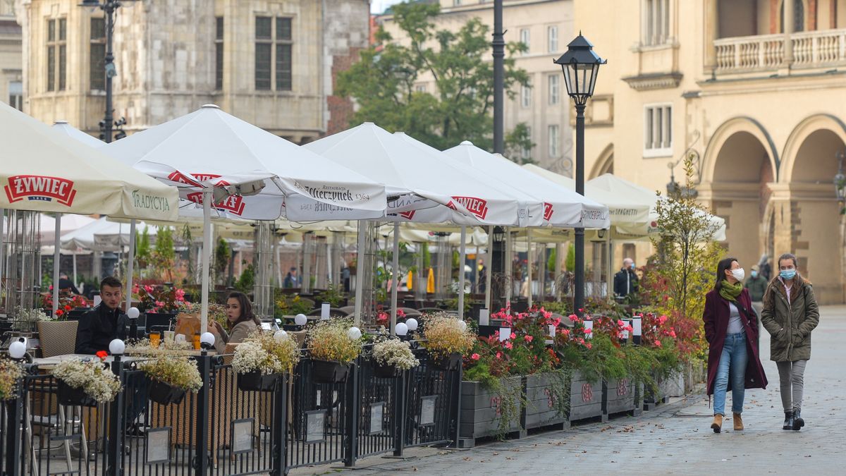 Po Wielkanocy możliwe częściowe otwarcie gastronomii