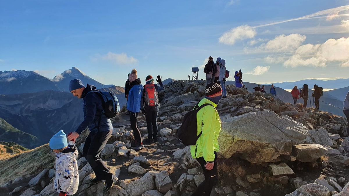 Polskie Koleje Linowe i Tatrzański Park Narodowy przygotowały dla wjeżdżających kolejką na Kasprowy Wierch wyjątkową atrakcję. 