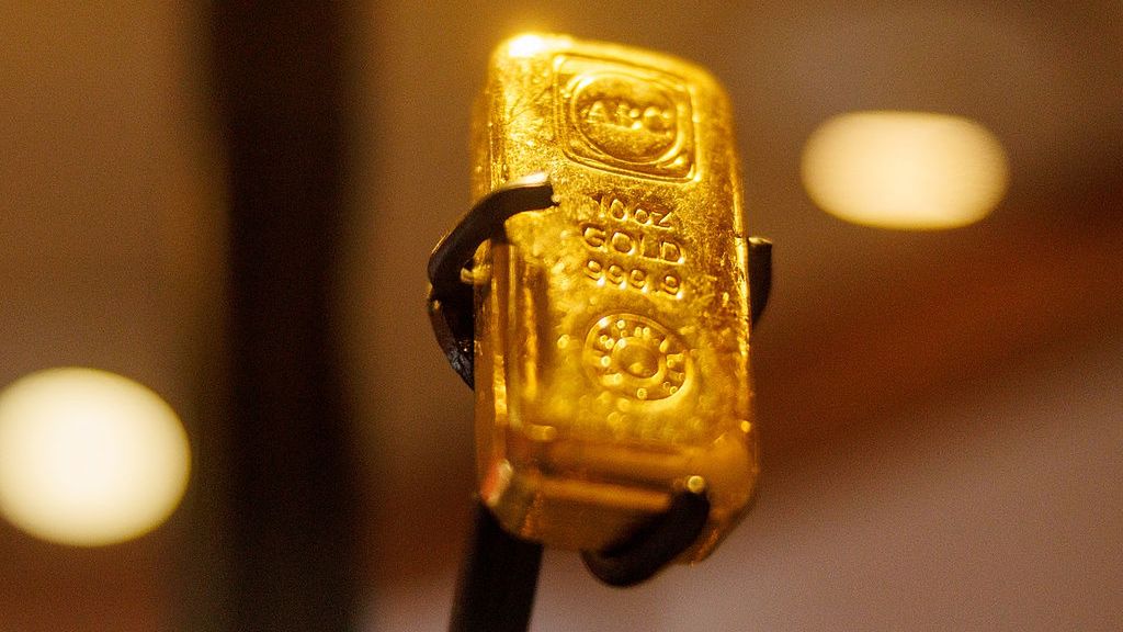 Inside ABC Bullion Store as Gold Rises Toward $5,000
Bloomberg
ounces, shop, mines, gold, natural resources, consumer goods, mining, industries, ten, australian, oz, business news, stores, shops