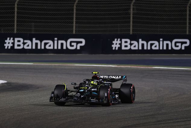Lewis Hamilton coraz częściej pozwala sobie na otwartą krytykę Mercedesa