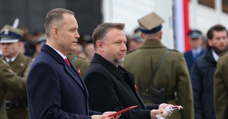 Ministrowie wygwizdani podczas uroczystości w Warszawie. "Dziękuję za ten doping"