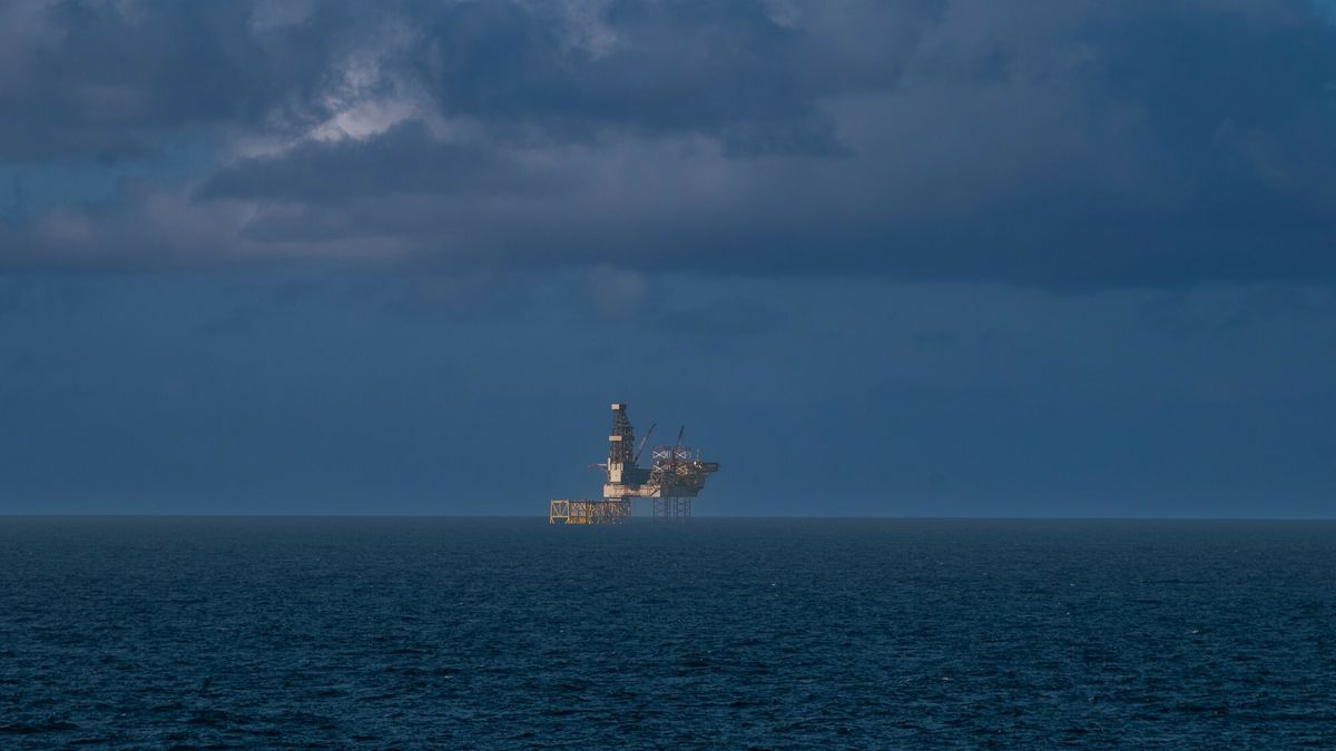 Trzeci atak SBU na rosyjską platformę na Morzu Kaspijskim. Zdj. poglądowe