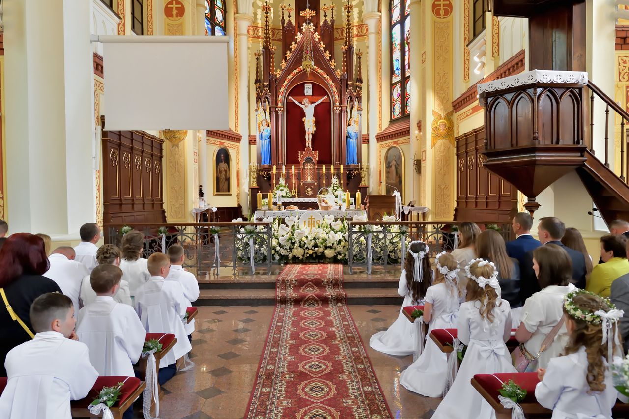 Biały tydzień po komunii to okres szczególnego, duchowego rozważania Eucharystii