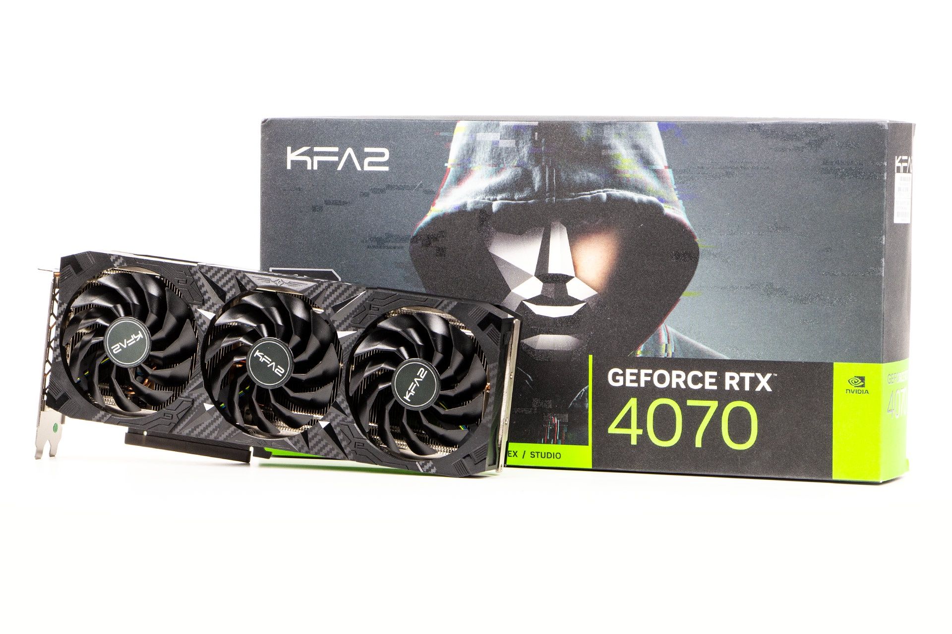 KFA2 GeForce RTX 4070 1-Click OC 3X - pudełko