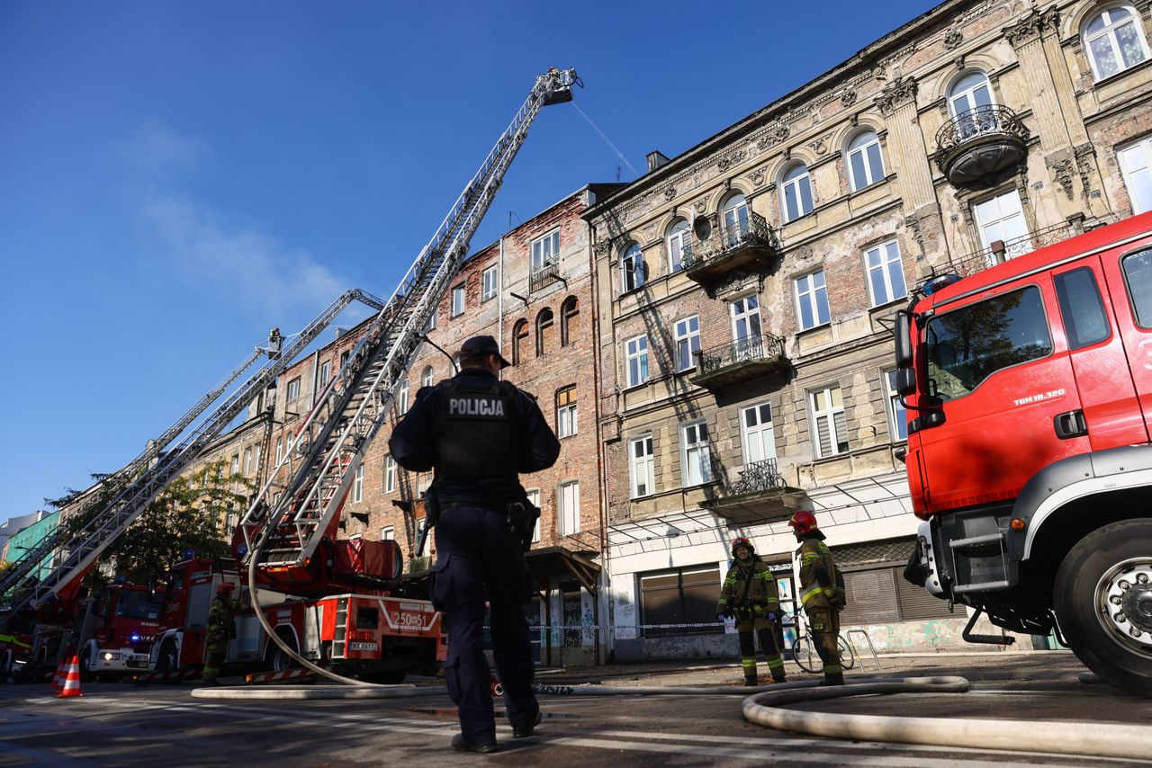 Akcja dogaszania pożaru kamienicy przy u. Wileńskiej 11