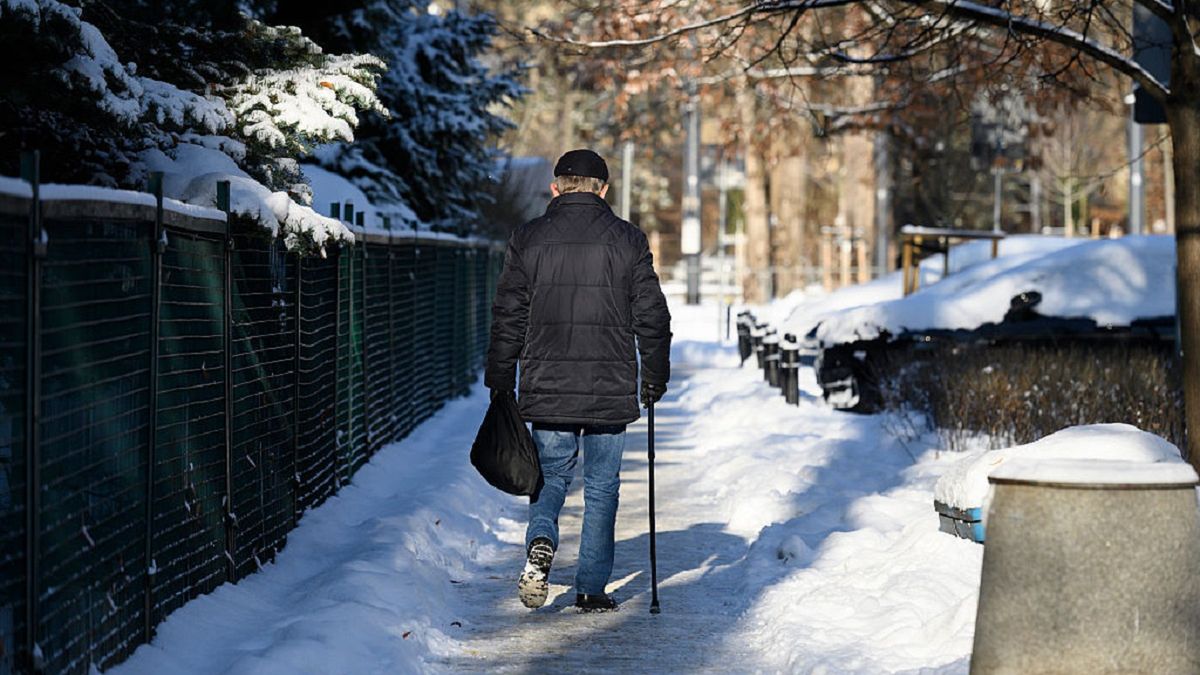 Daily Life In Warsaw.
An elderly man walks on a snow-covered sidewalk on a sunny morning in Warsaw, Poland, on January 5, 2026. (Photo by Aleksander Kalka/NurPhoto via Getty Images)
NurPhoto
sunshine, travel photography, urban setting, visual storytelling, morning light, european city, walk, eastern europe., outdoor activity, seasonal weather, elder, winter attire, nurphoto, full body, cold weather, daily life, urban environment, snow-covered sidewalk, january 5, warszawa, aleksander kalka, elderly, polska, elderly man, sunny morning, photojournalism