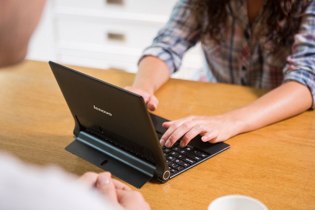 Laptop, tablet czy hybryda? Co najbardziej ułatwi Tobie zdobywanie wiedzy? 4
