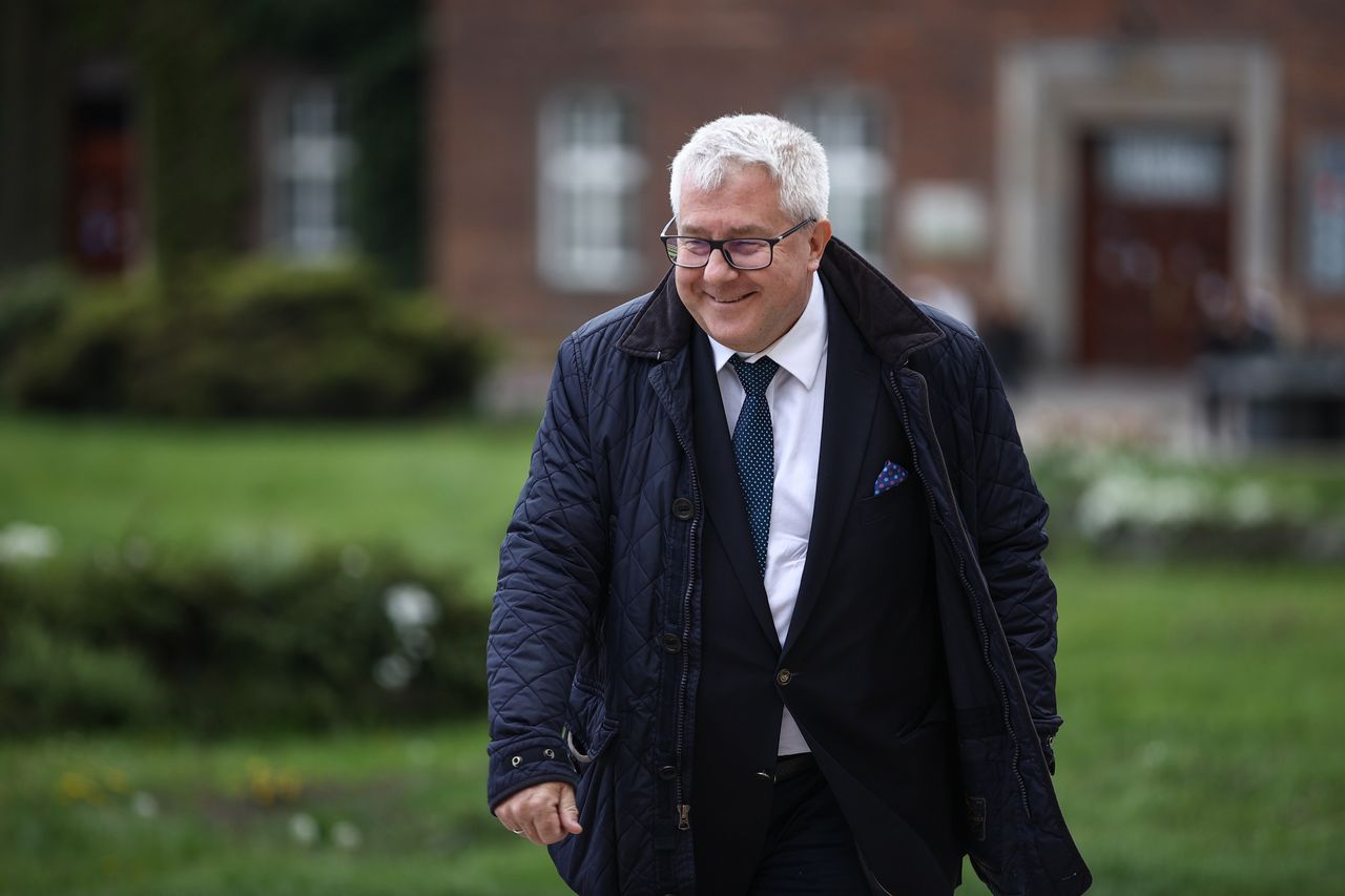 Ryszard Czarnecki odpowie przed sądem za sfałszowane kilometrówki związane z podróżami służbowymi do europarlamentu