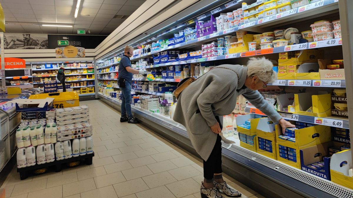 Stock Andrzej Zbraniecki
Fot. Andrzej Zbraniecki/East News, Lodz 27.04.2023. Zakupy w sieci handlowej LIDL.
Andrzej Zbraniecki