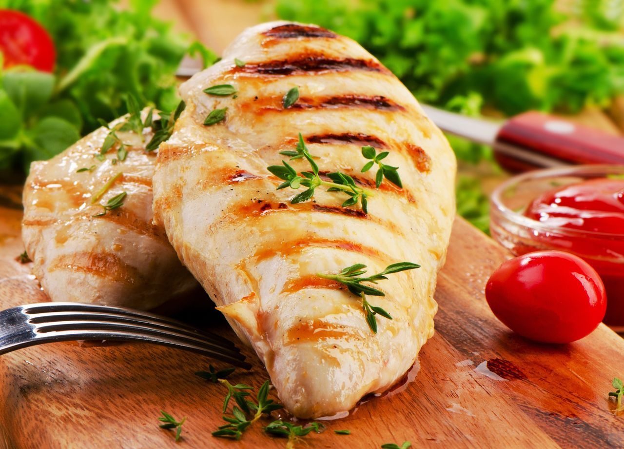 Juicy chicken is one of the classics for dinner.