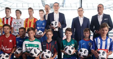 PKO BP i Totalizator Sportowy sponsorami Ekstraklasy. Mateusz Morawiecki: Jesteśmy na drodze, by osiągać wielkie sukcesy