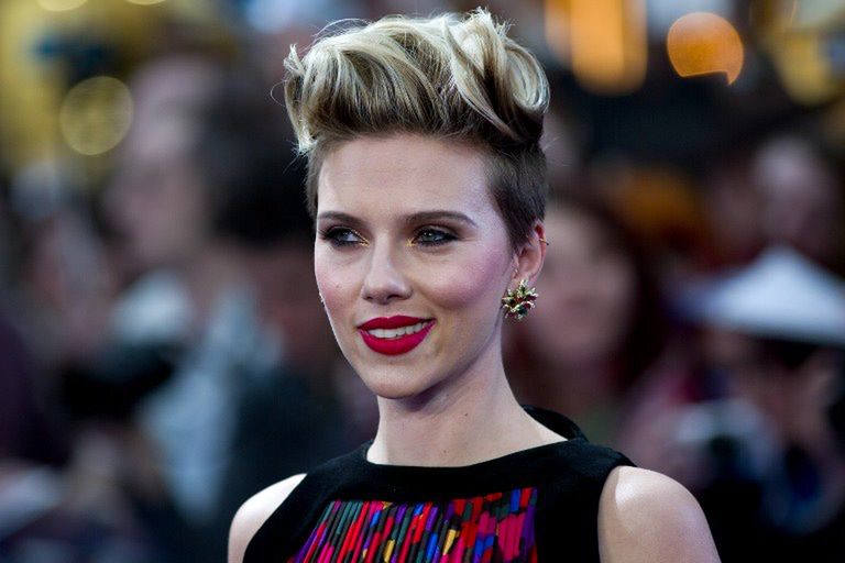 Scarlett Johannson nie wygrała z francuskim pisarzem, który umieścił ją w swojej książce