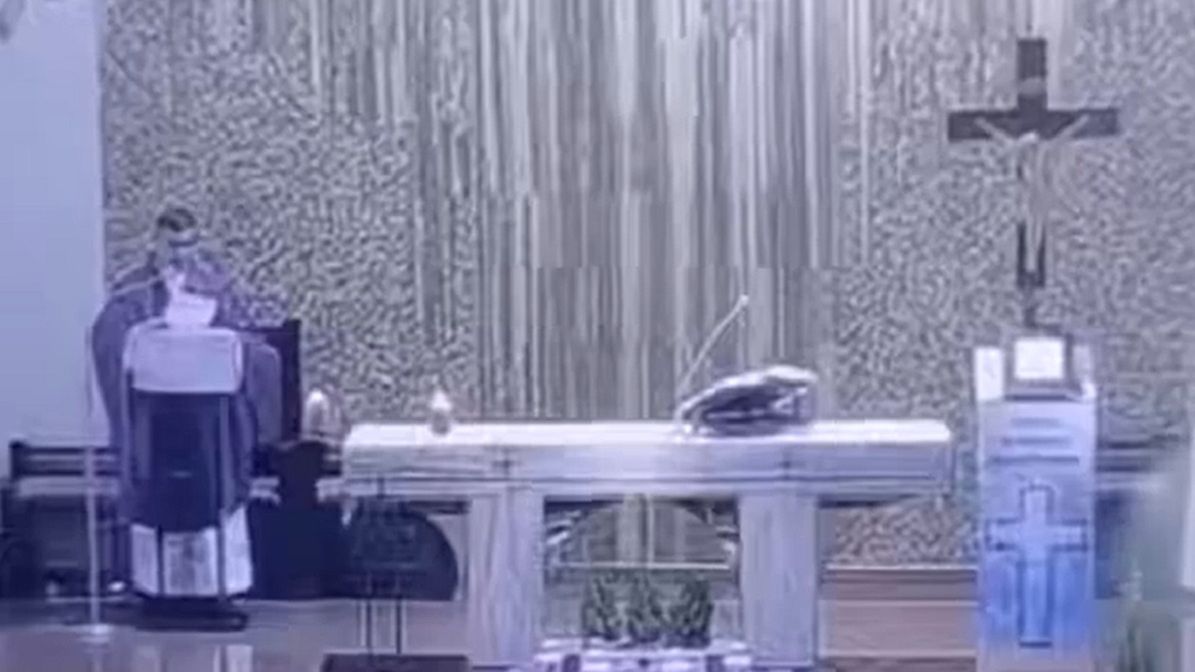 Ksiądz mówi, co chce zjeść podczas kolędy. Podał całą listę wymagań 