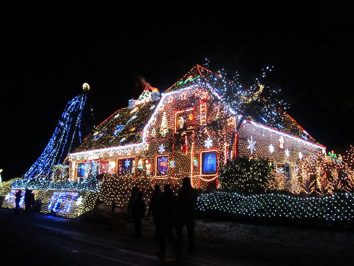 Świąteczne iluminacje domów. Niemcy depczą po piętach Amerykanom