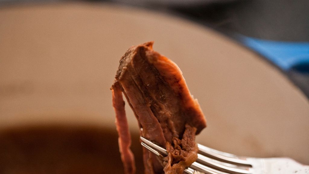 Duszona łopatka wołowa (samo mięso, II klasa mięsa)