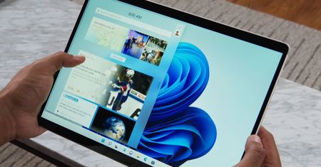 Windows 11: Microsoft pracuje nad ulepszeniem nowego paska zadań