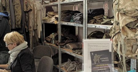 Świąteczne okazje w sklepie AMW w Lublinie. Wojsko kusi wyprzedażami dla fanów militariów