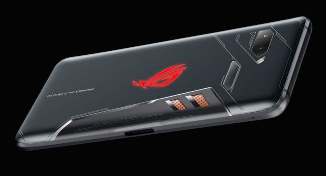 Asus ROG Phone 3 smartfonem sierpnia, OnePlus Nord najlepszy na średniej półce