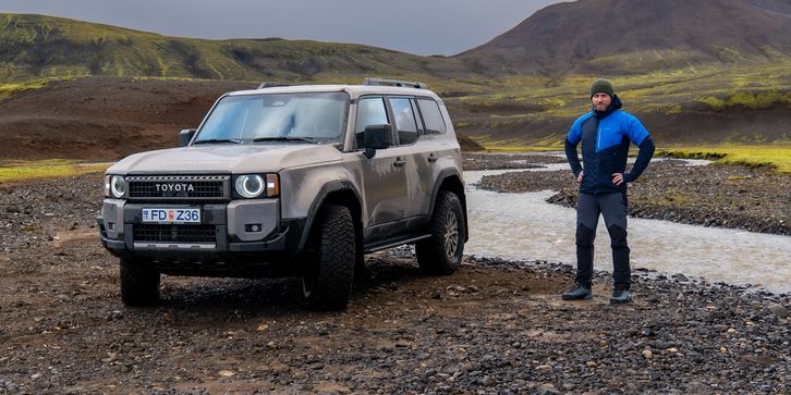 Rzeki, skały i lodowiec: wjeżdżam Toyotą Land Cruiser w głąb Islandii