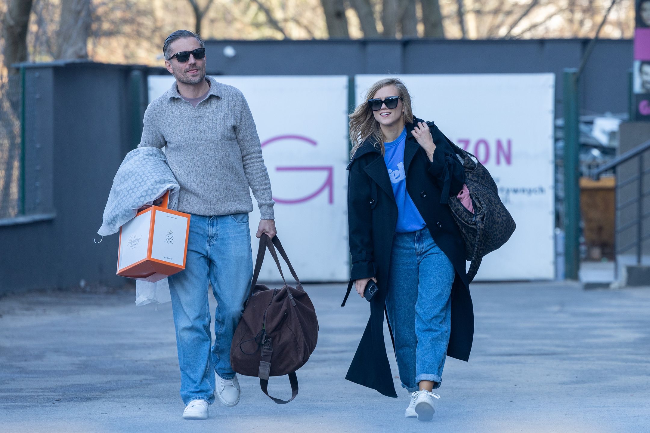 Agnieszka Kaczorowska i Marcin Rogaczewicz wracają z próby 