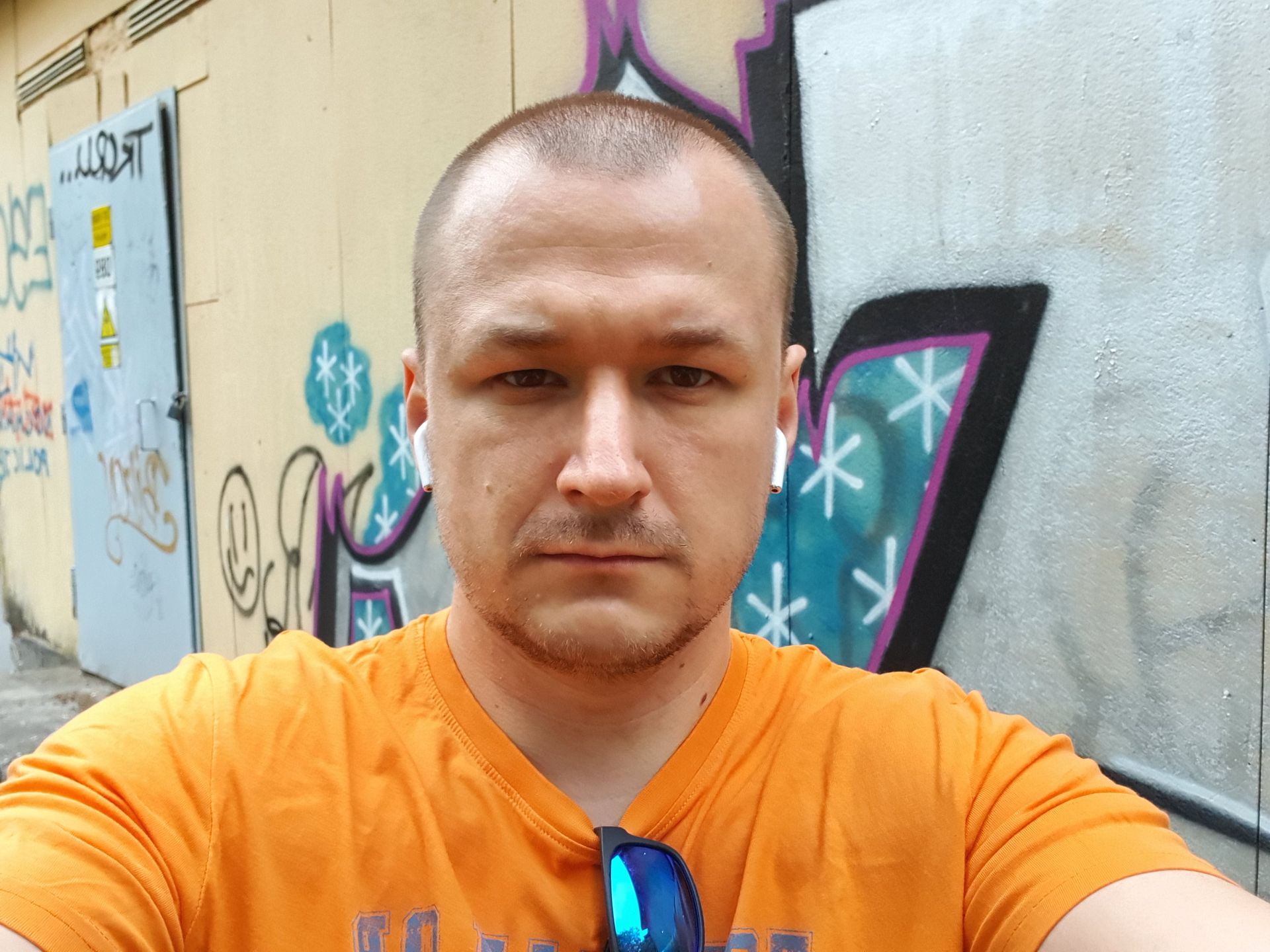 Samsung Galaxy A80 kontra przedni aparat Galaxy S10. Czy obracana kamera ma sens? 5