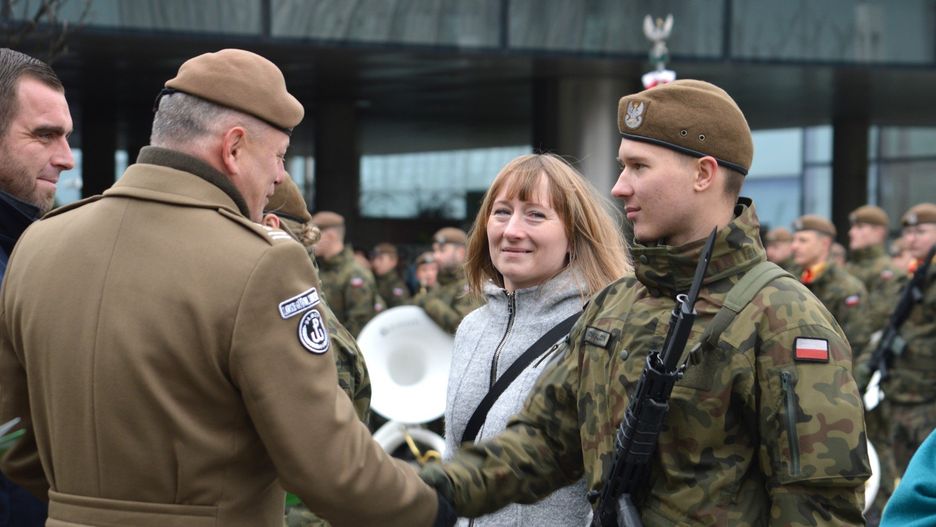 Przysięga wojskowa 9 Łódzkiej Brygady Obrony Terytorialnej w Kleszczowie