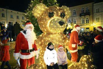 Tak pięknie prezentują się w świątecznej odsłonie miasta i gminy w Łódzkiem