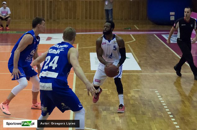 Dominique Johnson opuścił Jezioro. Będzie grał w Izraelu