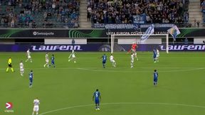 Spokój i precyzja. Były Legionista zdejmuje "pajęczynę" z bramki