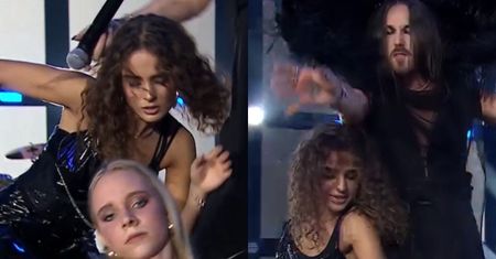 WPADKA podczas występu Michała Szpaka w Chorzowie. Wypadł mu mikrofon, który wylądował NA GŁOWIE TANCERKI (WIDEO)