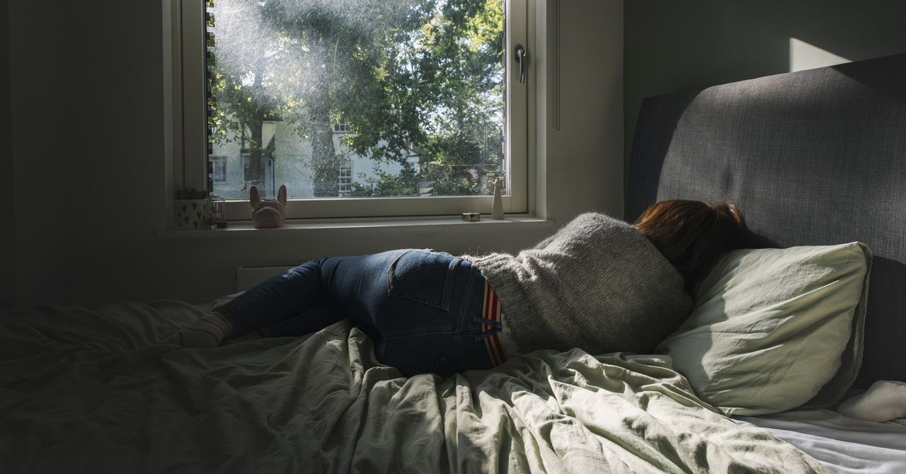 Nie możesz "rozstać się" z łóżkiem? To może być objaw poważnej choroby