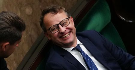 List żelazny dla Romanowskiego. Fala komentarzy