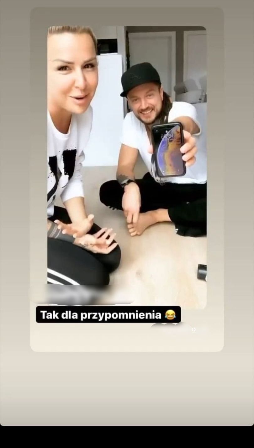 Blanka Lipińska i Baron tłuką w telefon młotkiem