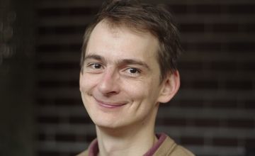KRRiT wszczęła postępowania wobec Jasia Kapeli. Chodzi o TikToka i YouTube'a
