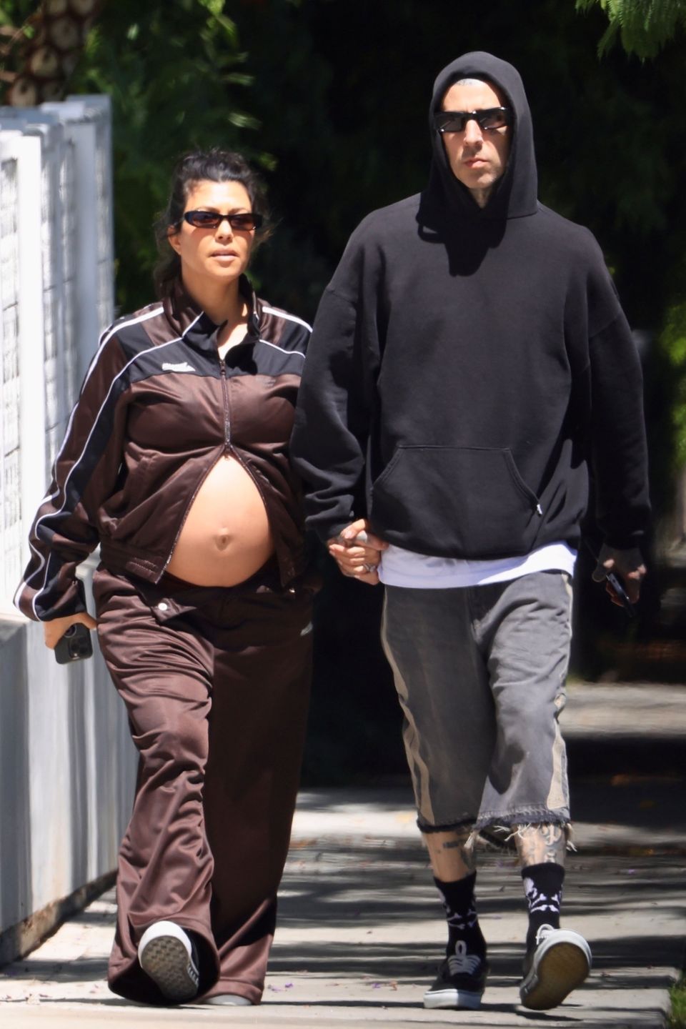 Kourtney Kardashian niczym Rihanna. Tak wyeksponowała ciążowy brzuszek