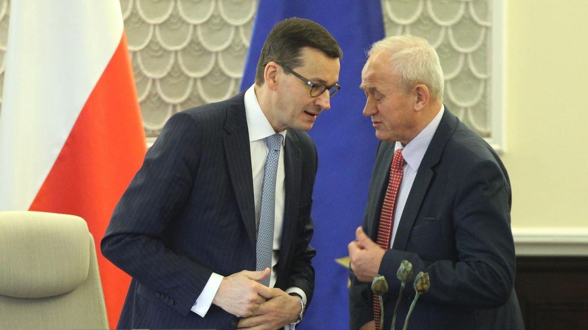 Kolejny dowód na brak "chemii" między Morawieckiem i Tchórzewskim