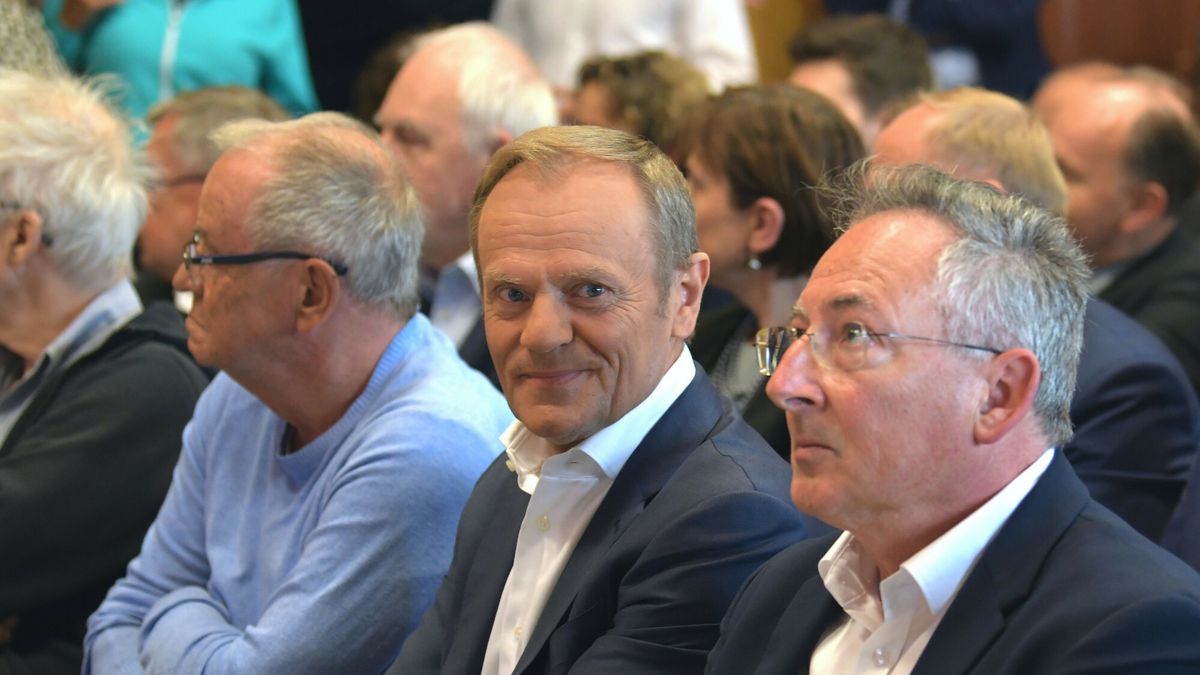 Bartłomiej Sienkiewicz z ramienia rządu Donalda Tuska porządki w TVP i Polskim Radiu