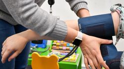 Jakie ciśnienie krwi grozi udarem? Takie wartości to ostrzeżenie