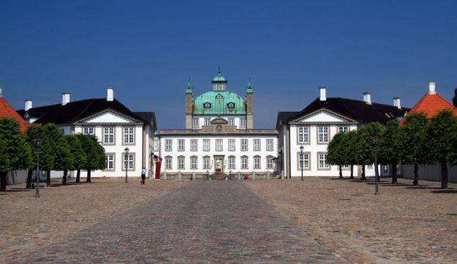 Pałac Fredensborg, fot. tomtsya/Shutterstock.com 