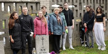 Głogów: Studenci przywracają blask zapomnianym grobom