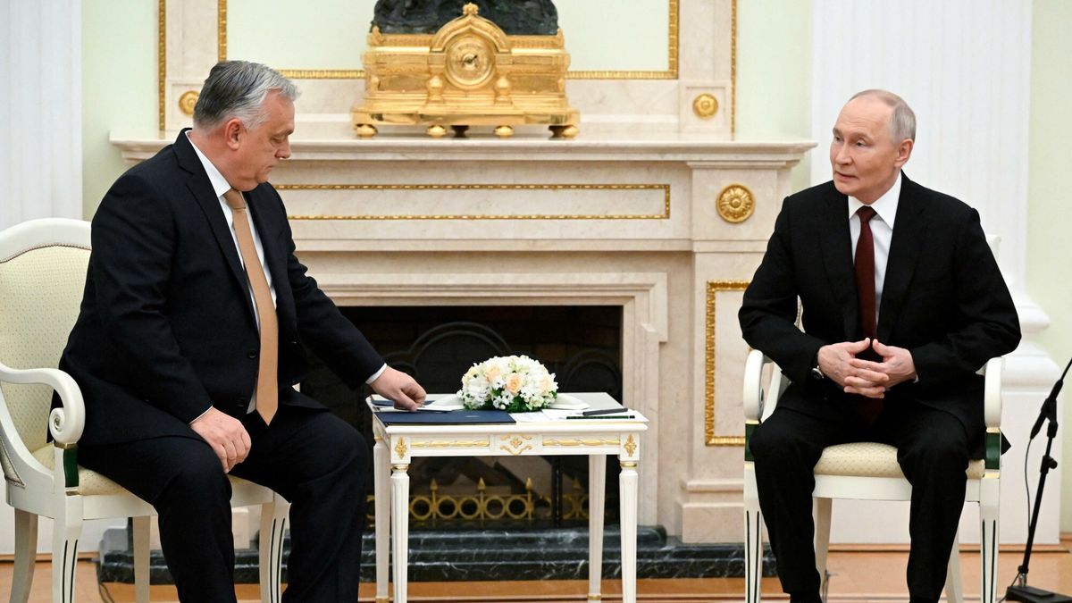 Viktor Orban z wizyt? na Kremlu
Russia's President Vladimir Putin meets with Hungary's Prime Minister Viktor Orban at the Kremlin in Moscow on November 28, 2025. (Photo by Alexander NEMENOV / POOL / AFP)
ALEXANDER NEMENOV