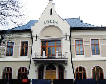 Stary Sącz: Obrona cywilna miasta. Potencjalne miejsca schronienia to m.in piwnice Sokoła oraz pomieszczenie pod Park and Ride