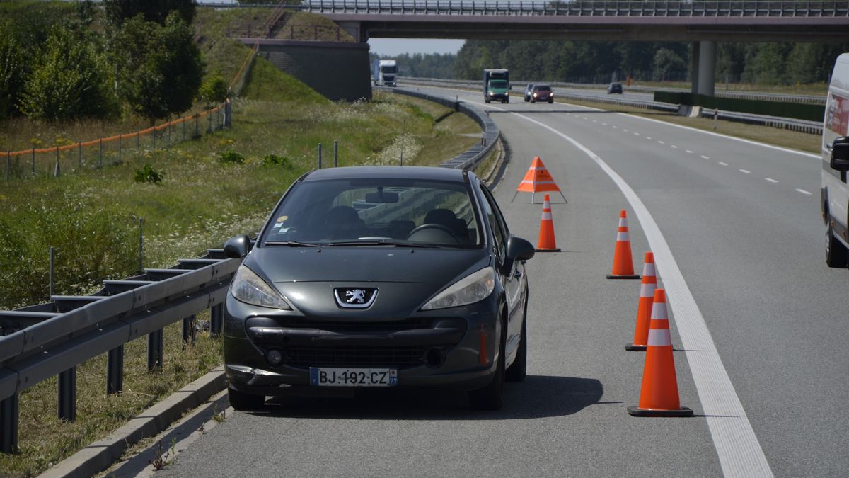 Postój na autostradzie często jest spowodowany awarią pojazdu