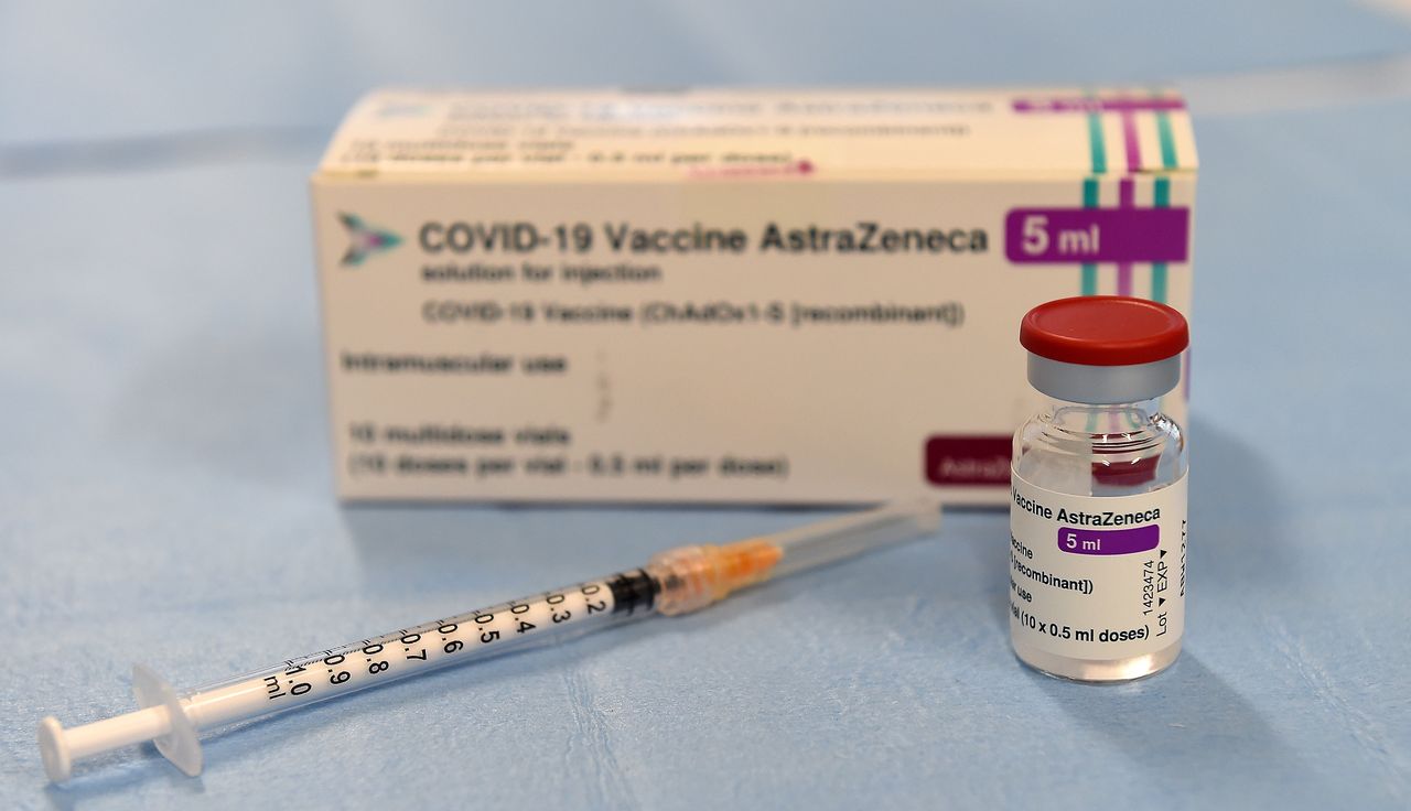 Szczepionka AstraZeneca. Włochy zawieszają szczepienia w całym kraju