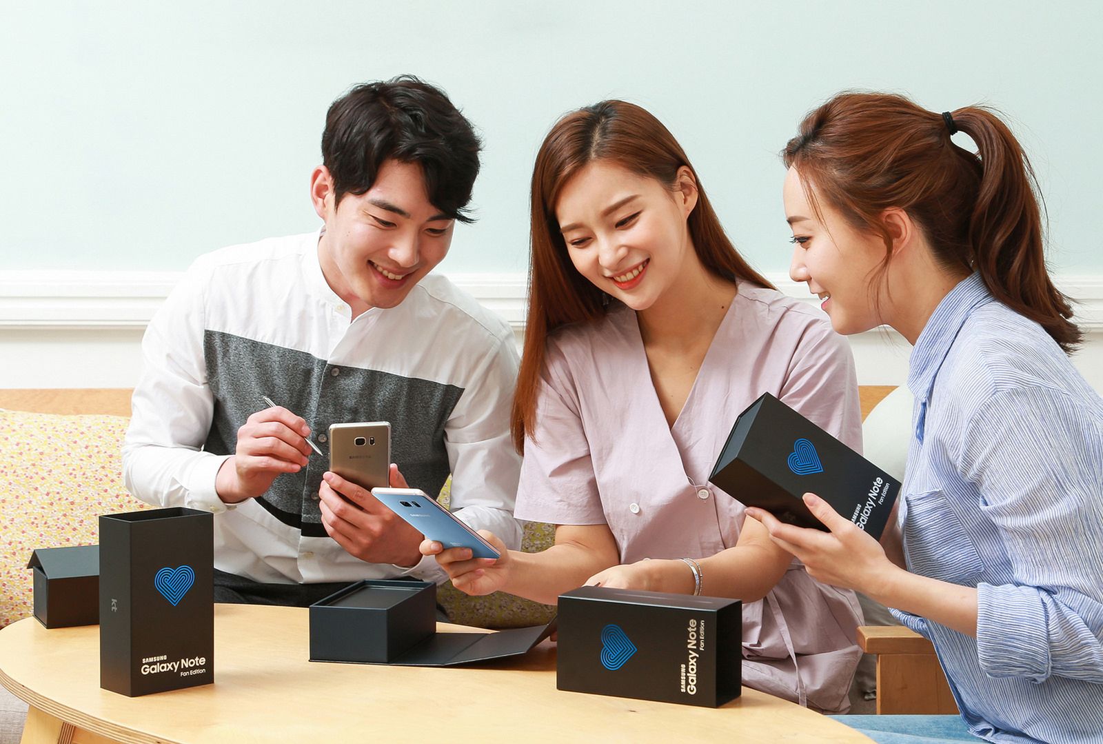 Samsung Galaxy Note Fan Edition oficjalnie. Note 7 w nowej odsłonie 4