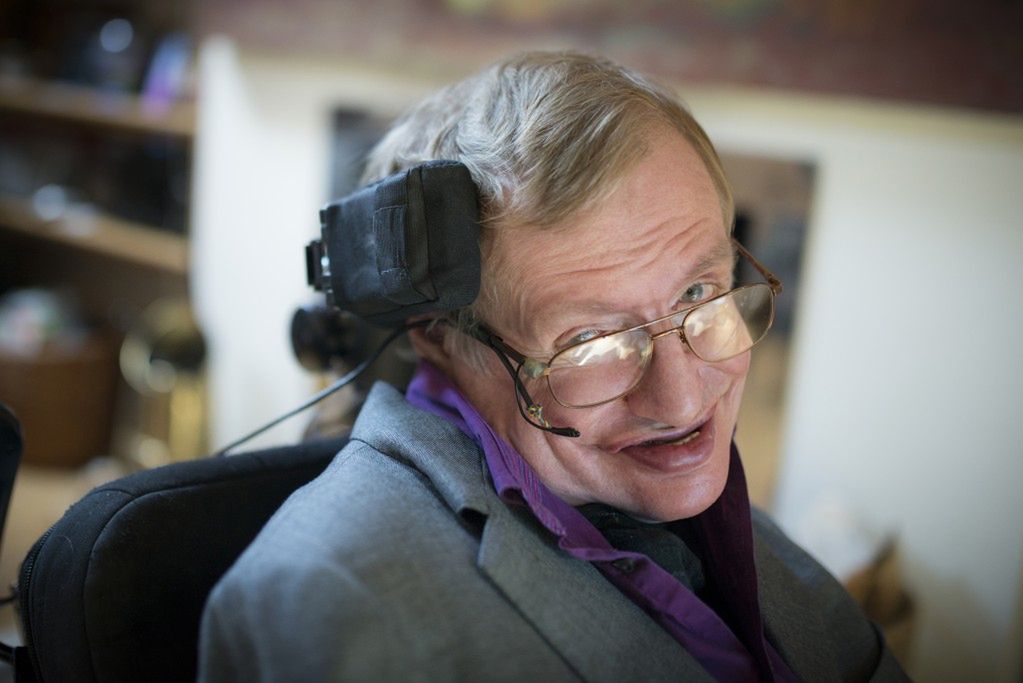 W skrócie: wiemy kiedy pojawi się OnePlus Two i z jakiej klawiatury korzysta prof. Hawking